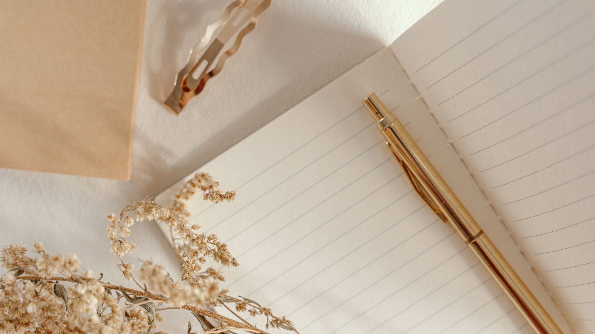 50 Journaling Prompts for Calm, Clarity & Confidence